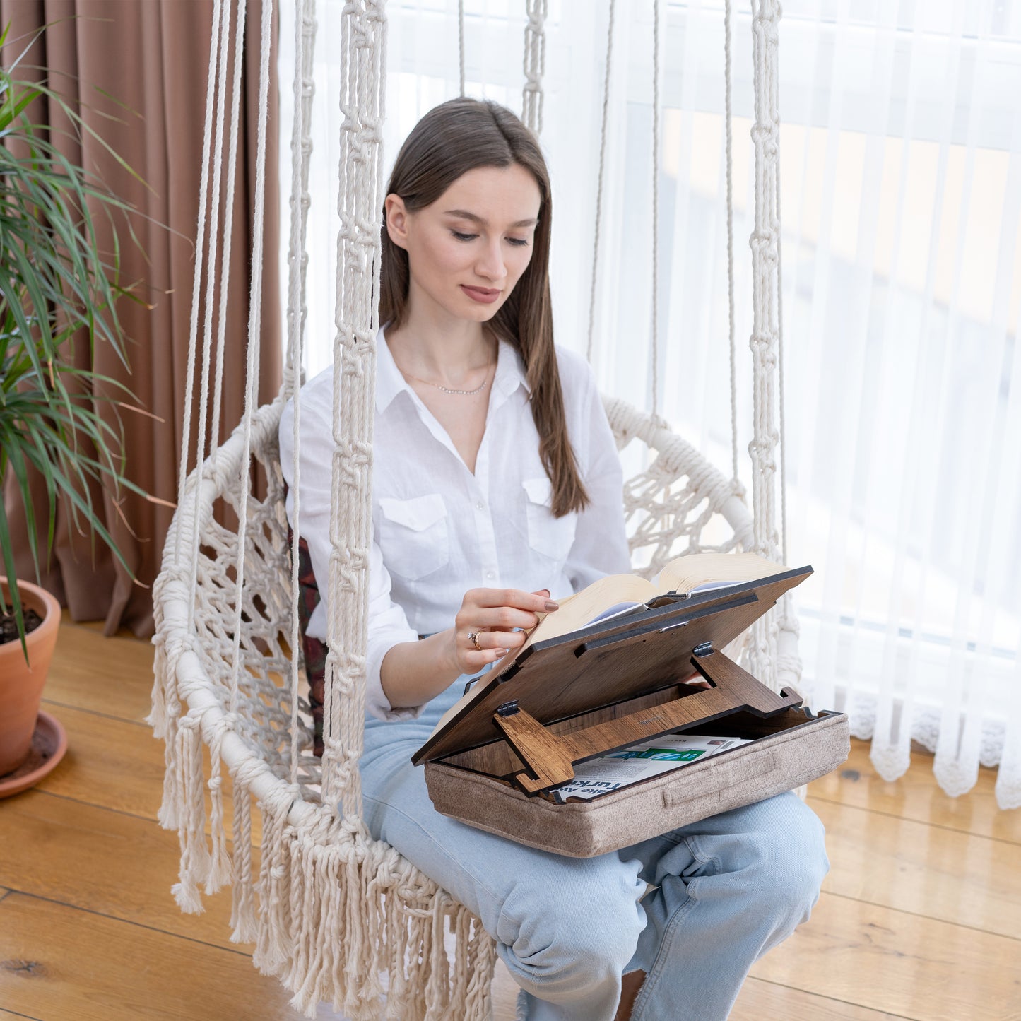 Support de livre réglable avec rangement