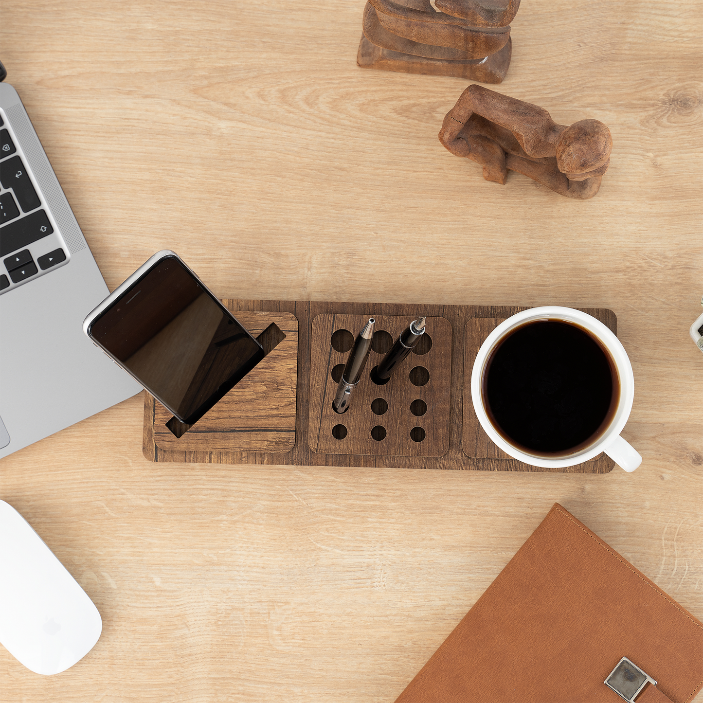 Organiseur de bureau en bois avec trois carrés 